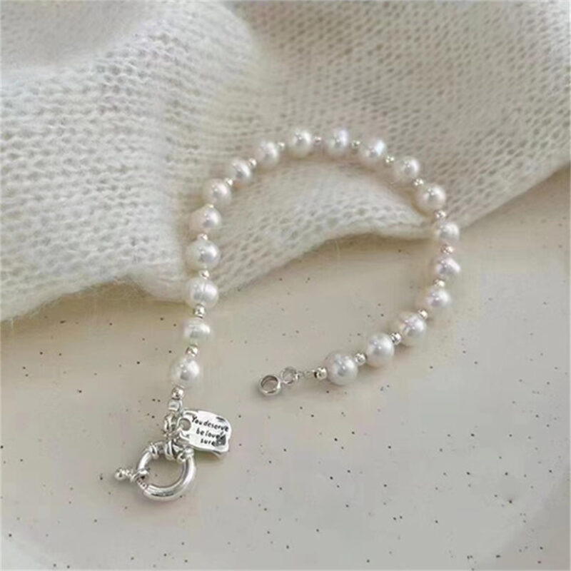 Elegance Eternal - Pearl Bracelet