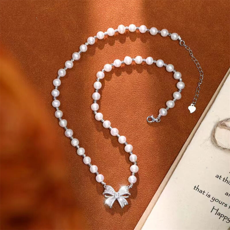 European and American style pearl necklace, unfolds your beauty