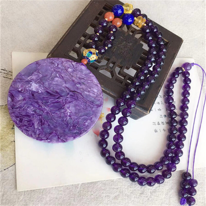 5 European and American trends: The mysterious magic of crystal necklaces
