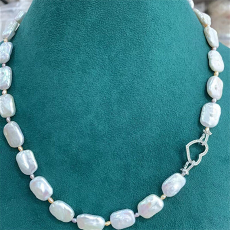 European and American style pearl necklace, unfolds your beauty