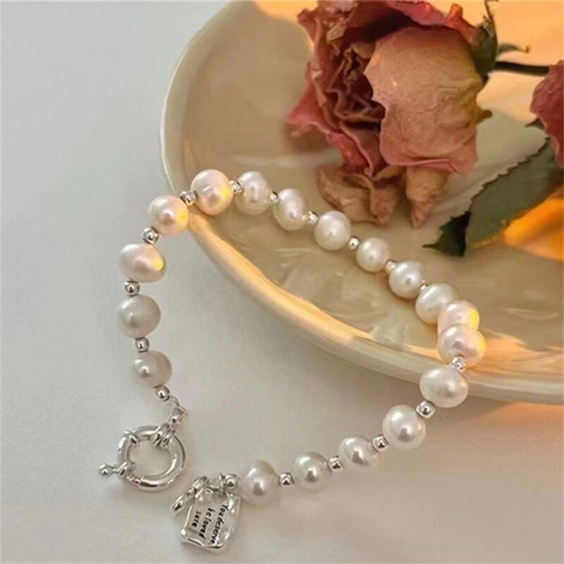 Elegance Eternal - Pearl Bracelet