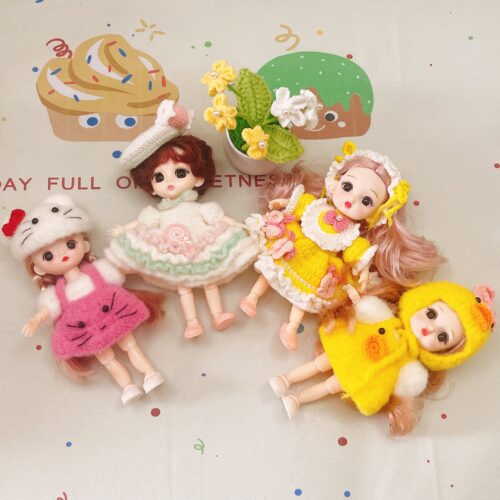 Beautiful Dolls with Three-Dimensional Cartoon Patterns