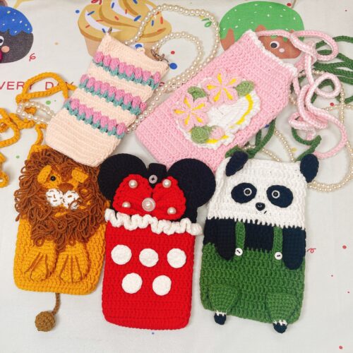 Flower, cartoon pattern design crossbody cell phone bag