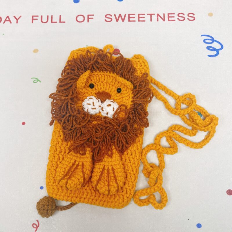 a0f6bfc4f8fa63e2143bf67951f88fb Flower, cartoon pattern design crossbody cell phone bag