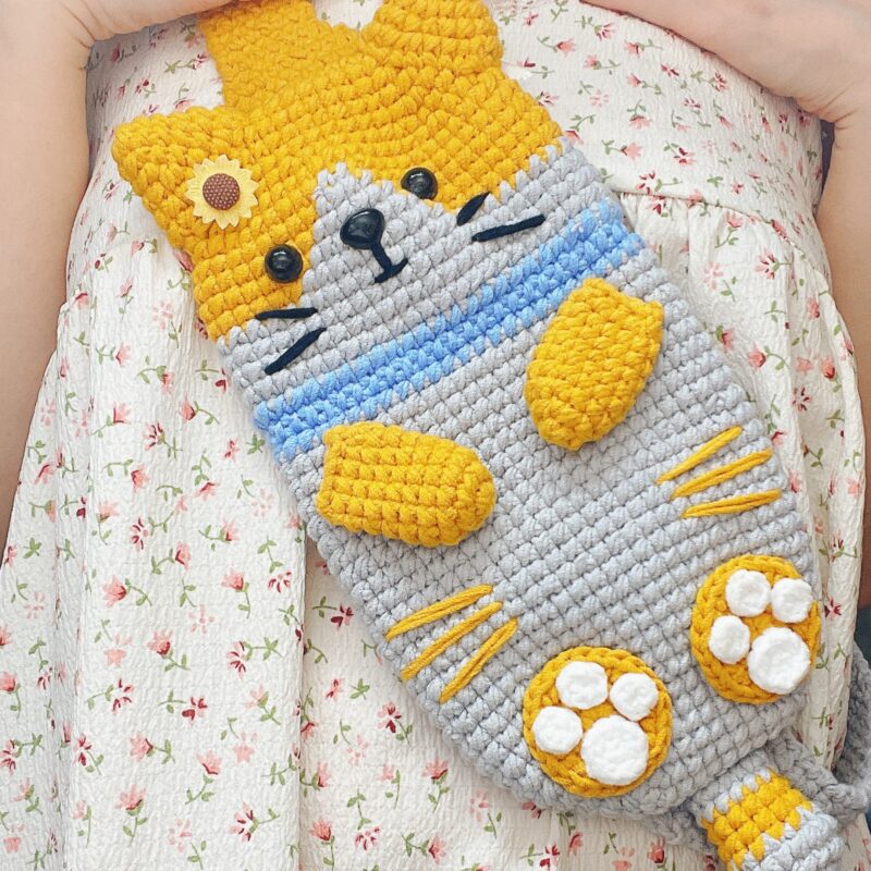 Cute cat shaped front chest crossbody bag