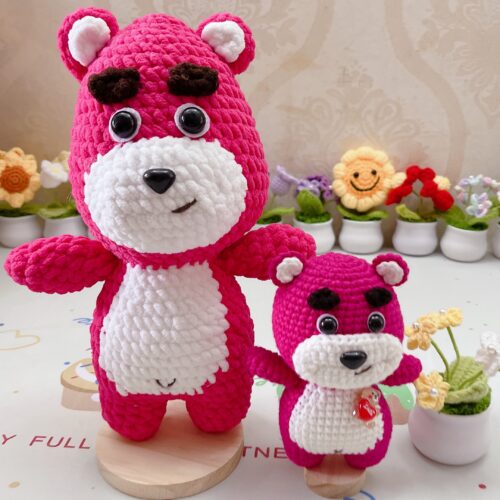 微信图片_20240807161006 Adorable handmade crocheted strawberry bear available in two sizes!