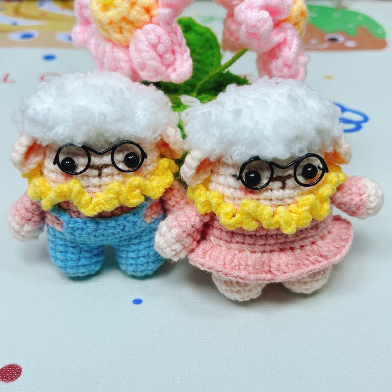 微信图片_20240808165148 Adorable sheep baa baa series with faux human design in beautiful dresses. Unique style.
