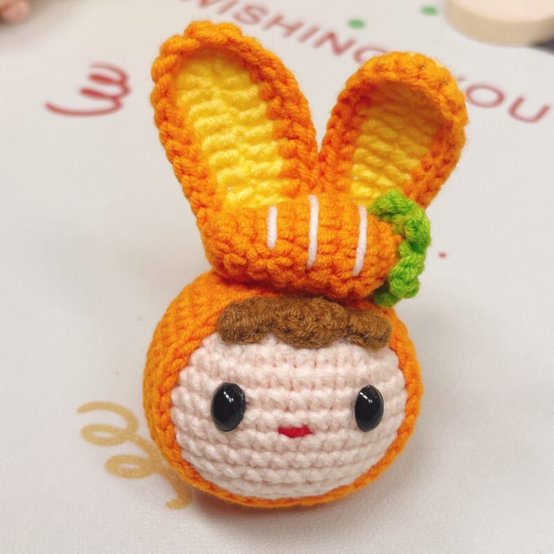 Cute cartoon characters, small animal pendants, etc