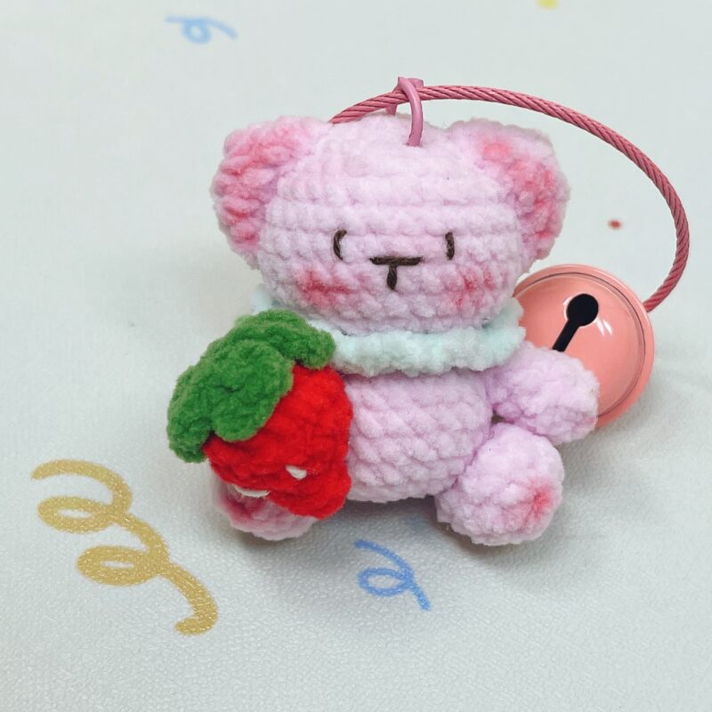 Cute cartoon characters, small animal pendants, etc